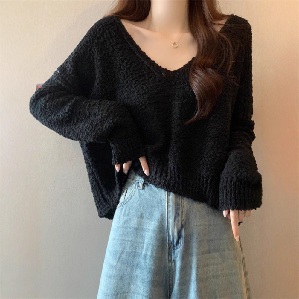 Women's Short V-Neck Knit Top